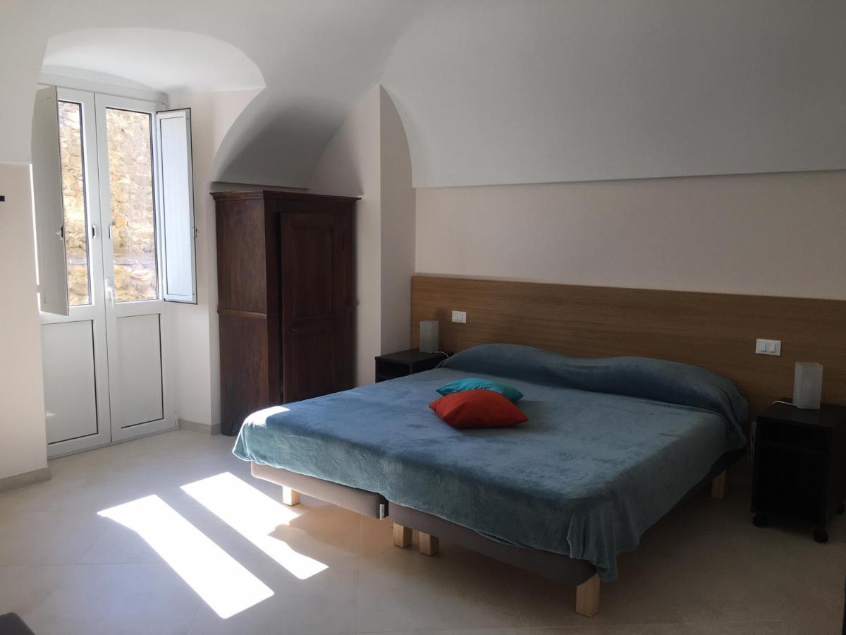 Case Rossa E Blu Villanova d'Albenga Kültér fotó