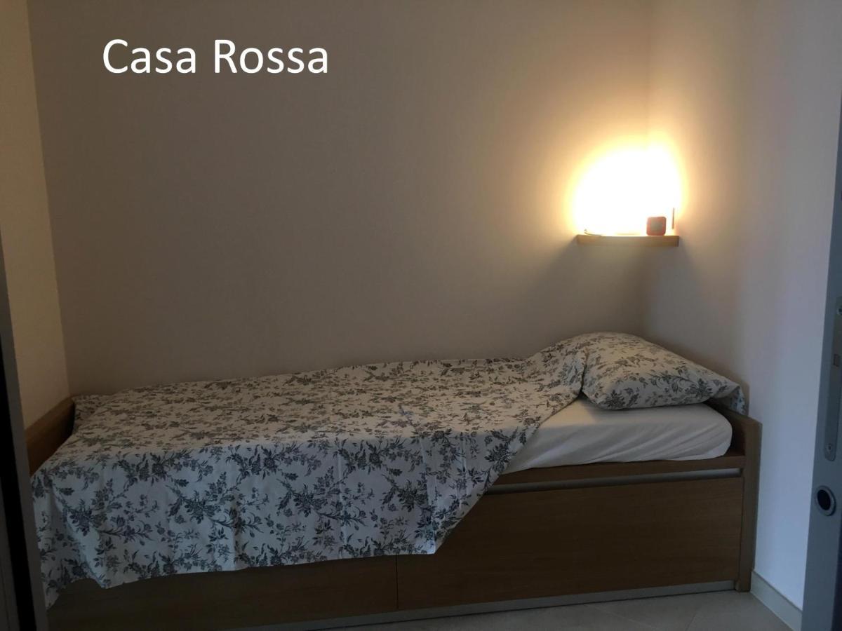 Case Rossa E Blu Villanova d'Albenga Kültér fotó